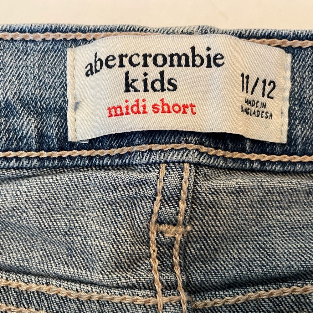 Abercrombie Kids Jeans Midi Shorts 11/12 - Picture 3 of 3